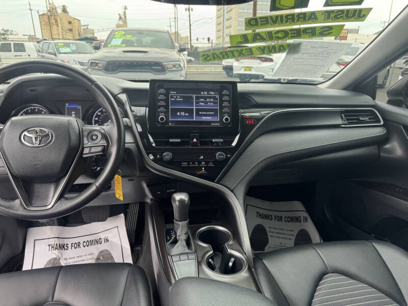 2024 Toyota Camry SE Nightshade