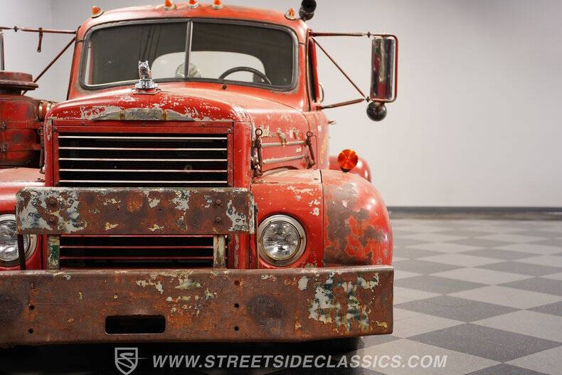 1960 Mack B-Series