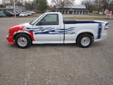 2000 Chevrolet S-10 LS