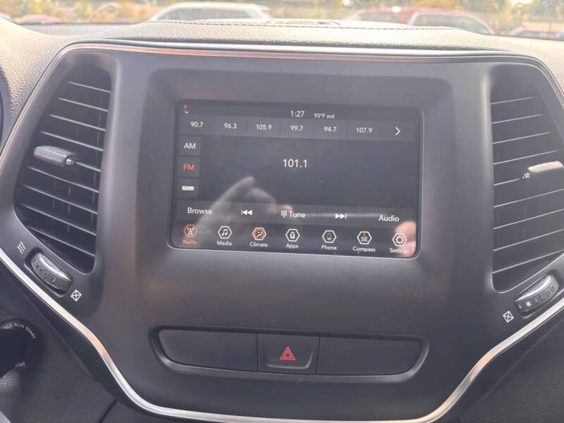 2019 Jeep Cherokee Latitude