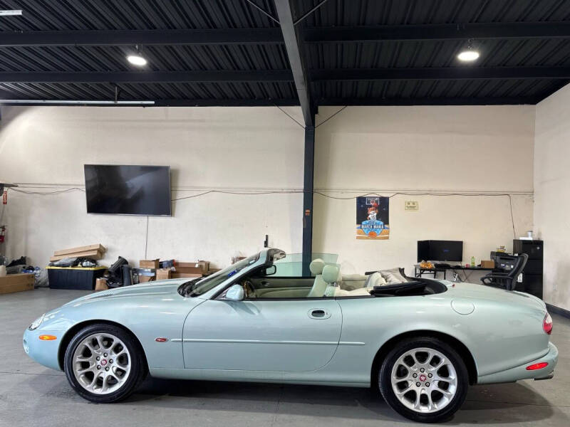 2001 Jaguar XKR