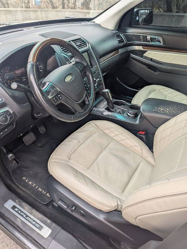 2016 Ford Explorer Platinum