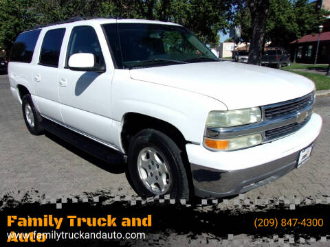 2004 Chevrolet Suburban for sale at Family Truck and Auto in Oakdale CA