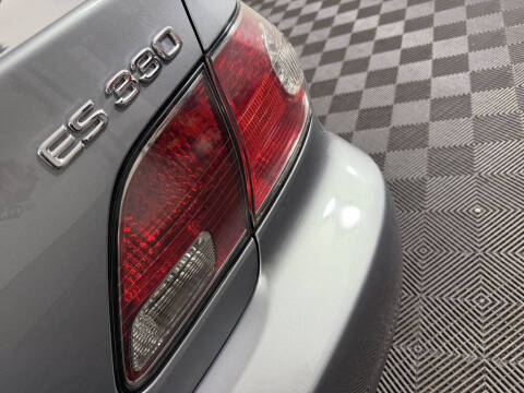 2004 Lexus ES 330
