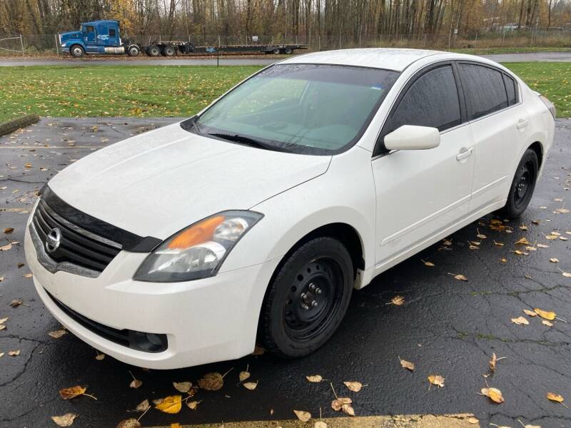 2009 Nissan Altima for sale at Blue Line Auto Group in Portland OR