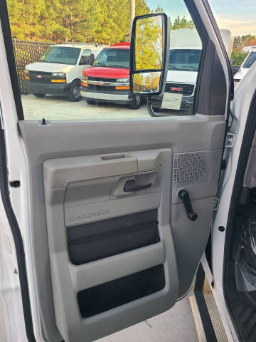 2016 Ford E-Series E-350 SD