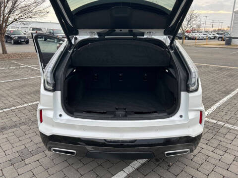 2025 Cadillac XT4 Sport