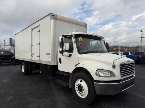 2019 Freightliner M2 106