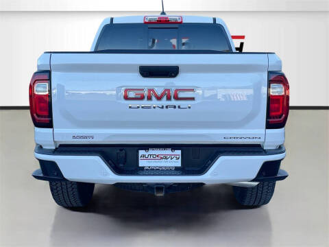 2024 GMC Canyon Denali