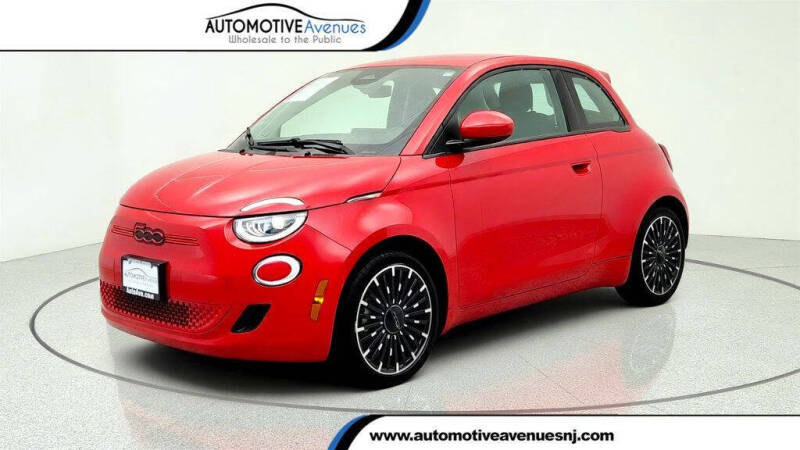 2024 FIAT 500e Inspi(RED)