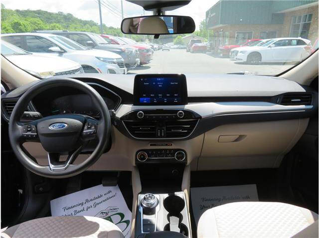 2020 Ford Escape SE