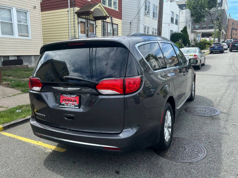 2017 Chrysler Pacifica