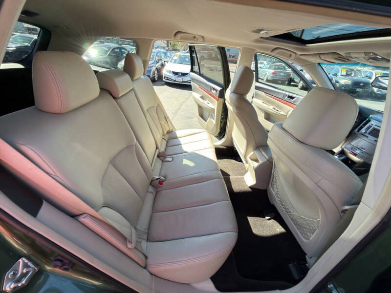 2012 Subaru Outback 2.5i Limited