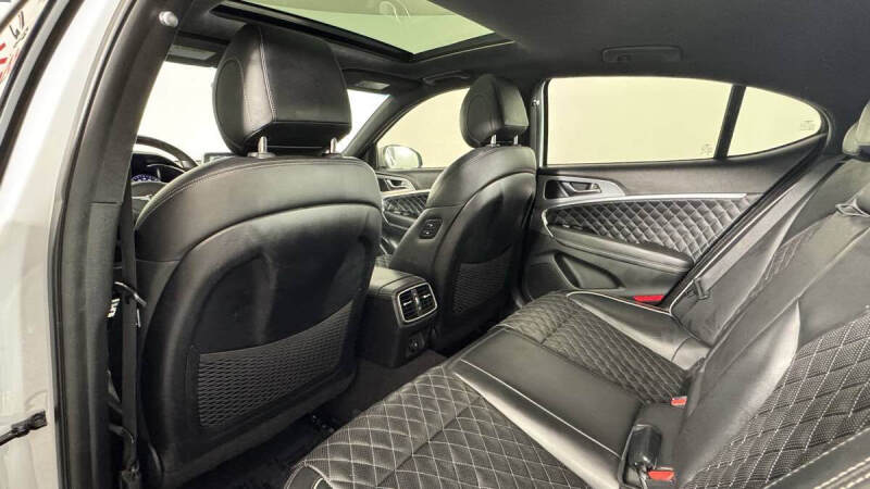 2020 Genesis G70