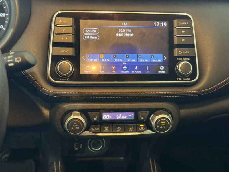2020 Nissan Kicks SR