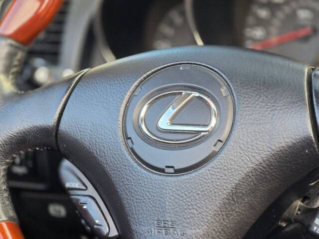 2004 Lexus SC 430