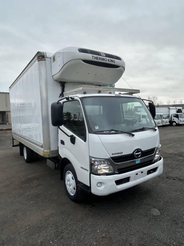 2018 Hino 195