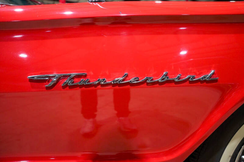 1964 Ford Thunderbird