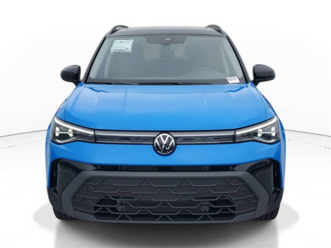 2025 Volkswagen Taos SE Black 4Motion