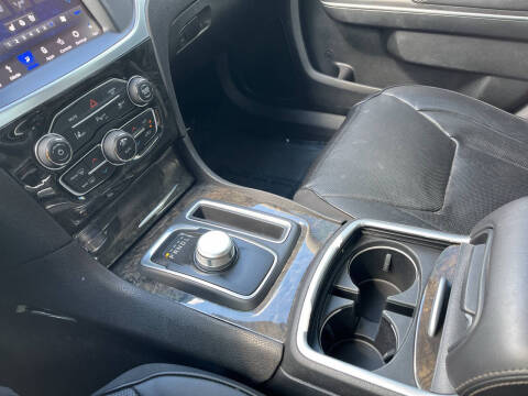 2018 Chrysler 300 Limited