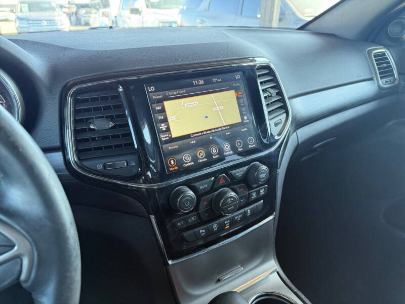 2019 Jeep Grand Cherokee Laredo E