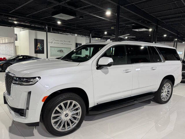 2024 Cadillac Escalade ESV Luxury