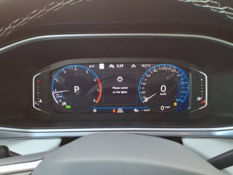 2025 Volkswagen Taos SEL 4Motion