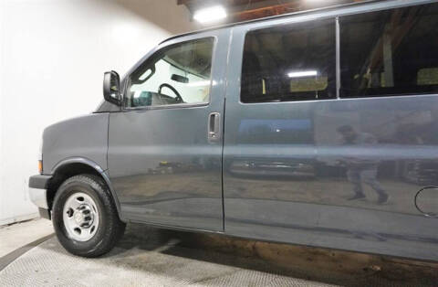 2017 Chevrolet Express LT 3500