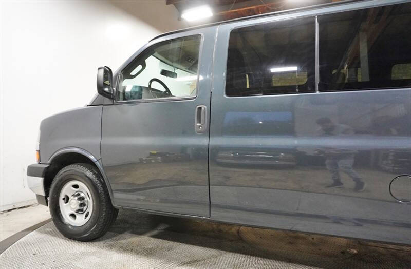 2017 Chevrolet Express LT 3500