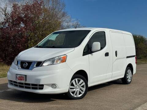 2018 Nissan NV200 for sale at AUTO DIRECT Bellaire in Houston TX