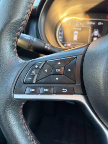 2020 Nissan Kicks SR