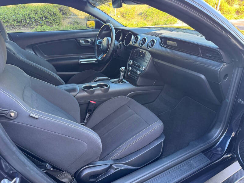 2021 Ford Mustang EcoBoost