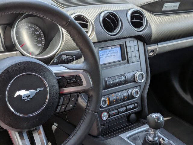 2021 Ford Mustang EcoBoost