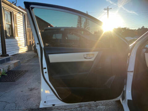 2018 Toyota Corolla LE