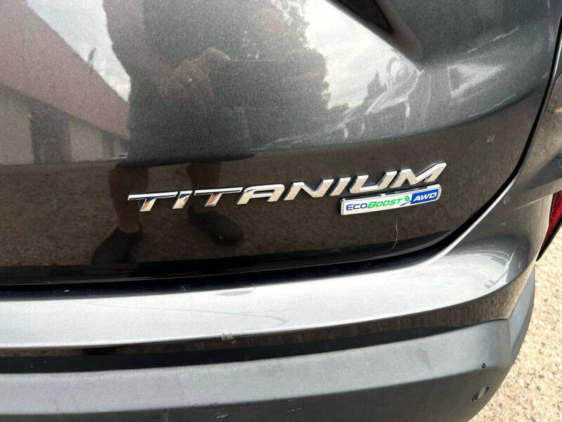 2020 Ford Edge Titanium