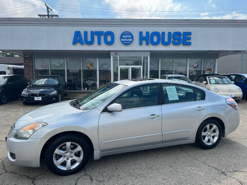 2008 Nissan Altima for sale at Auto House Motors - Downers Grove in Downers Grove IL