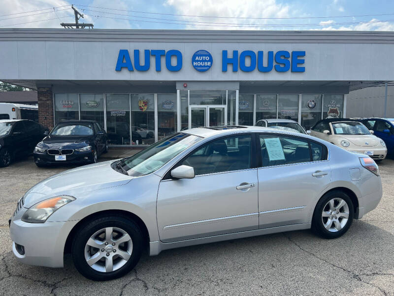 2008 Nissan Altima for sale at Auto House Motors - Downers Grove in Downers Grove IL