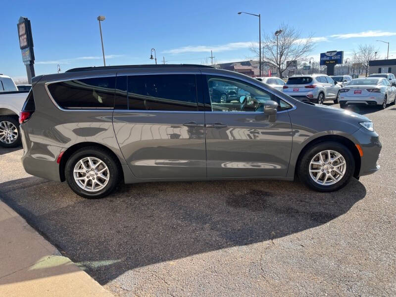 2022 Chrysler Pacifica Touring L