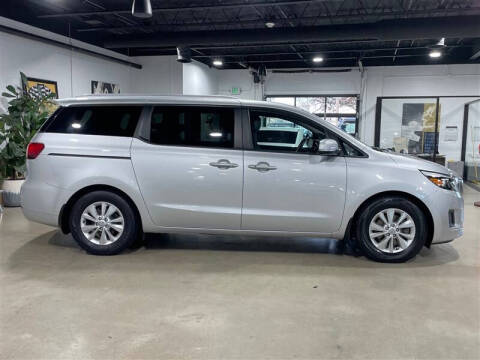 2018 Kia Sedona LX