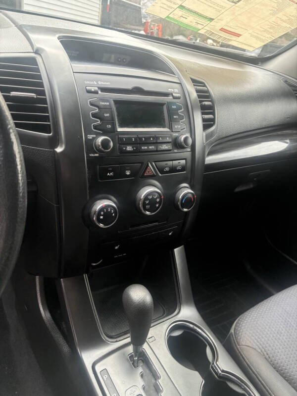 2012 Kia Sorento LX