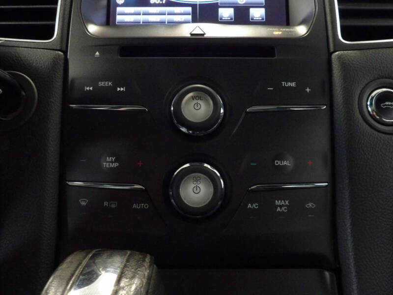 2014 Ford Taurus SEL