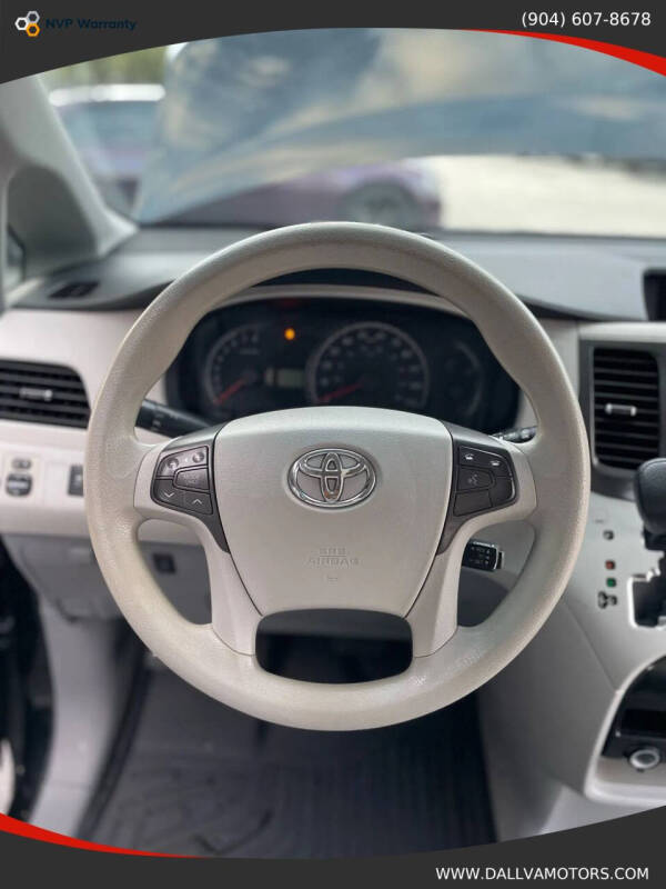 2014 Toyota Sienna
