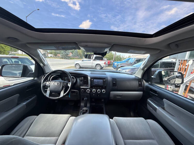 2019 Toyota Sequoia SR5