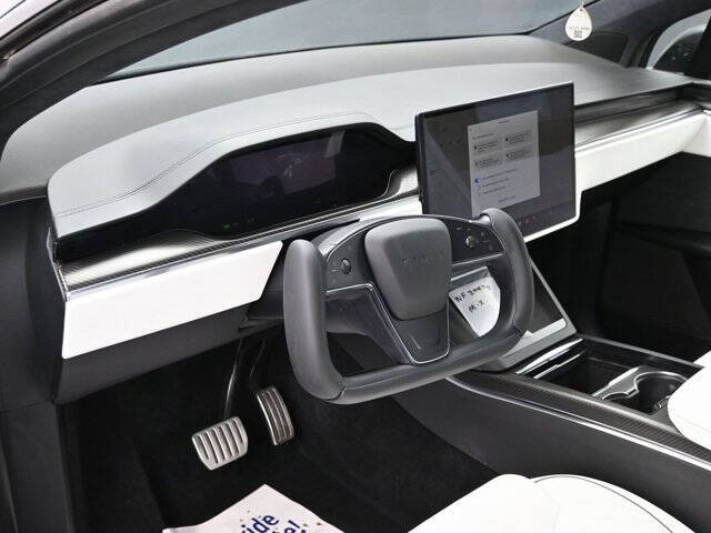 2022 Tesla Model X Plaid