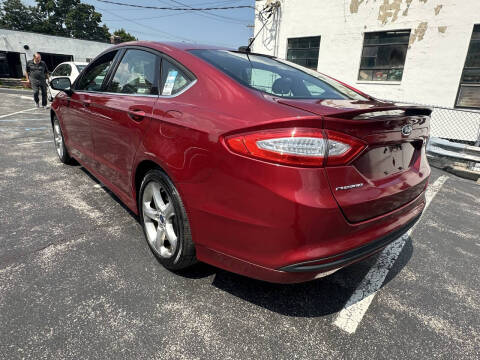 2016 Ford Fusion S