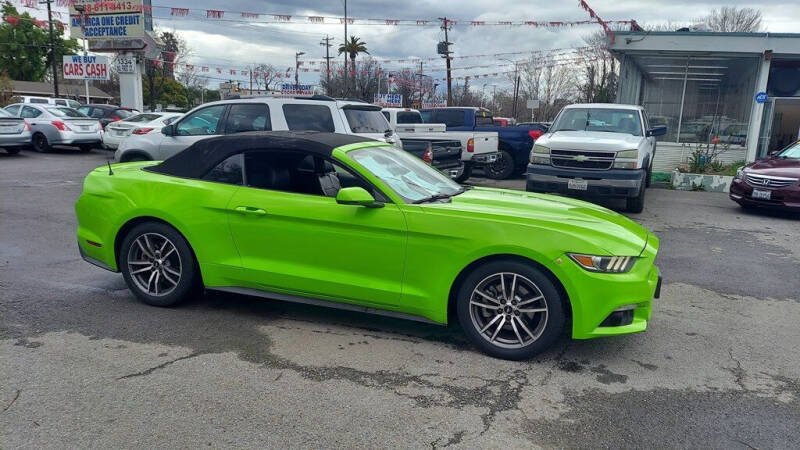 2016 Ford Mustang EcoBoost Premium