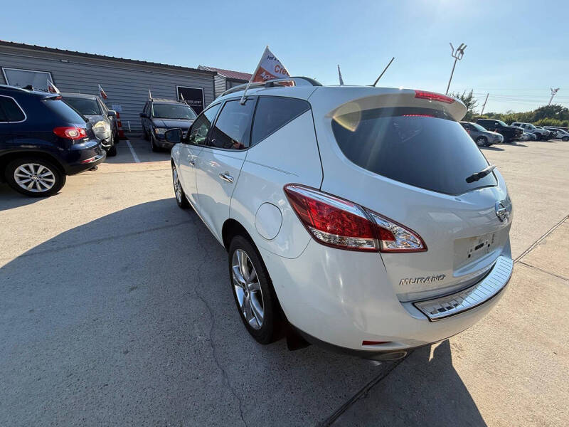 2011 Nissan Murano LE