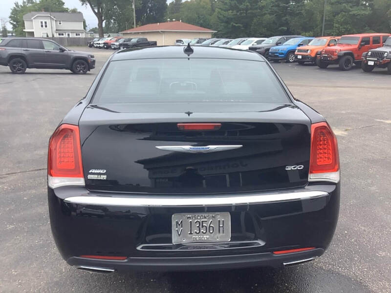 2018 Chrysler 300 Limited