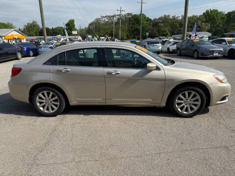 2013 Chrysler 200 Touring