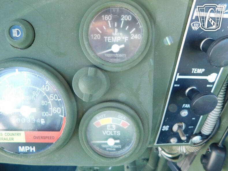 2002 AM General M1123